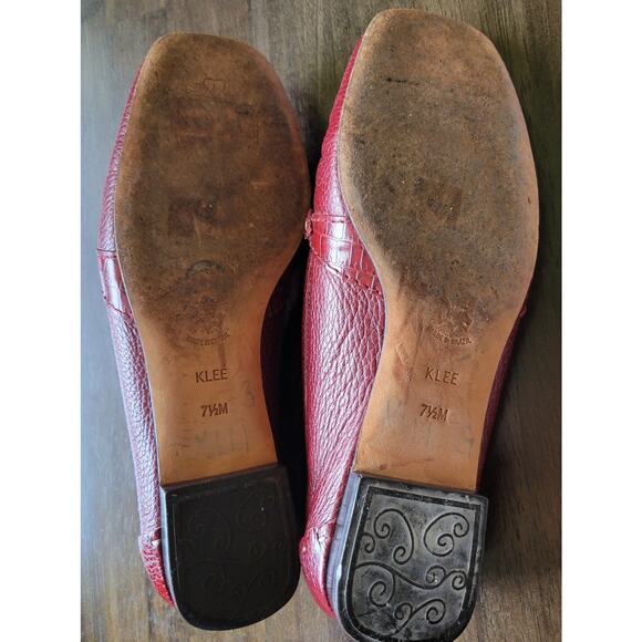 BRIGHTON Klee Made in Brazil Leather Slip on Loafer Chain Buckle Silver 7.5N - Picture 6 of 7